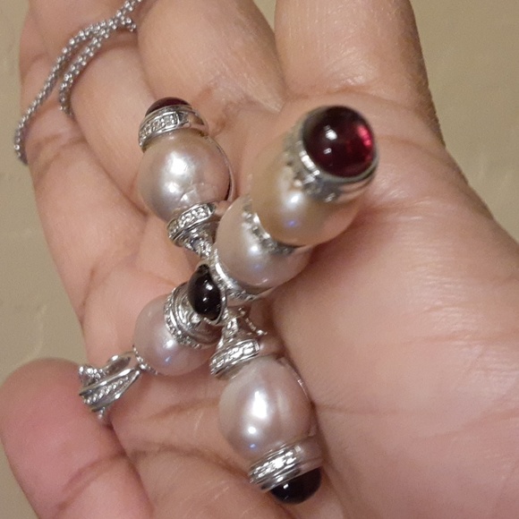 925 Genuine Pearls with Garnet Cabochons end Caps. - Picture 6 of 14